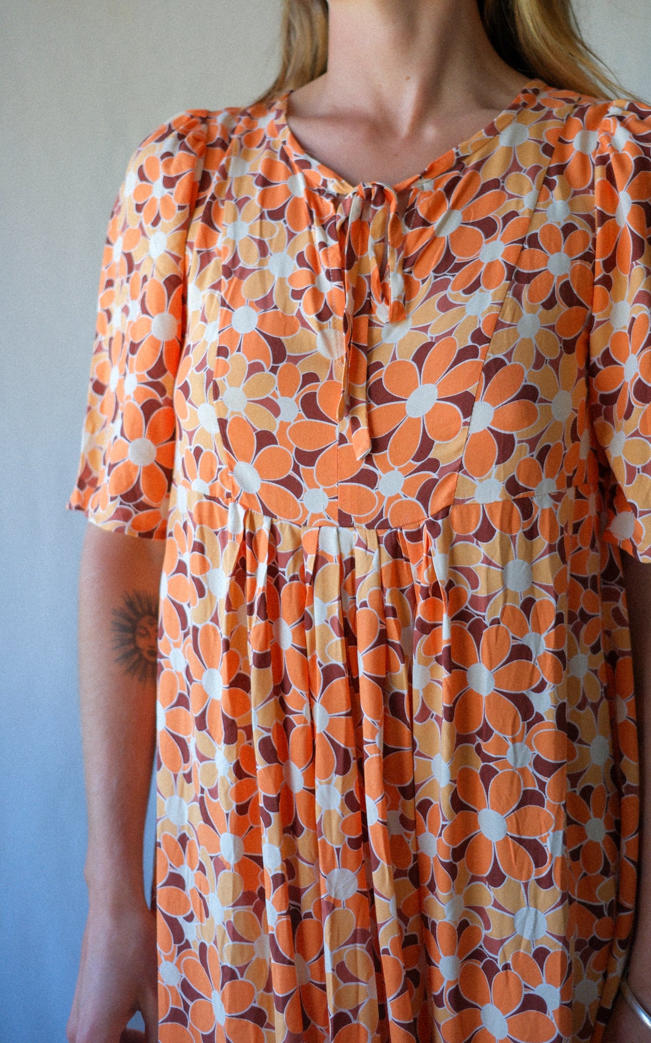 Abby dress in Retro daisies