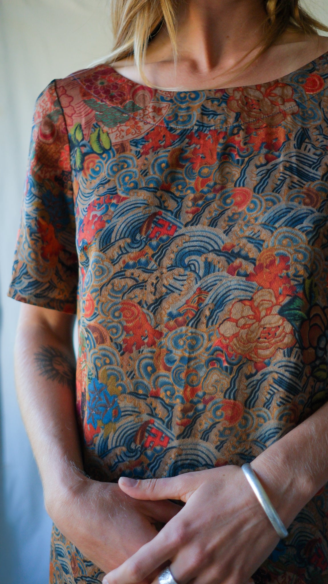 The Daliah dress in Orange Ocean